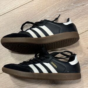 Adidas Samba sneakers size 6